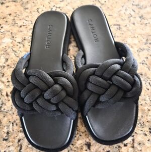 Rothy’s Women’s The Summer Sandal Black Size 7| New Without Box